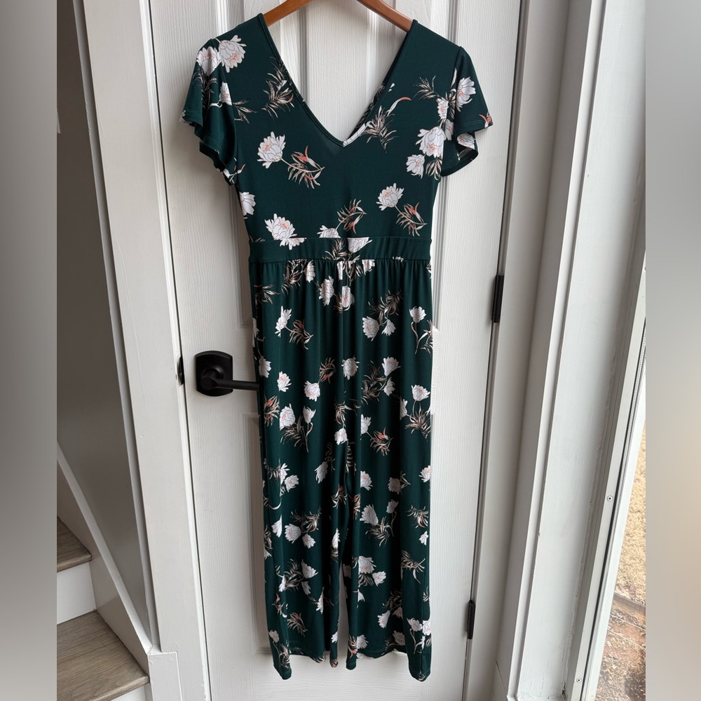 Kaileigh Maternity Cropped Jumpsuit Dark Green Floral, Maternity Small - Picture 4 of 5